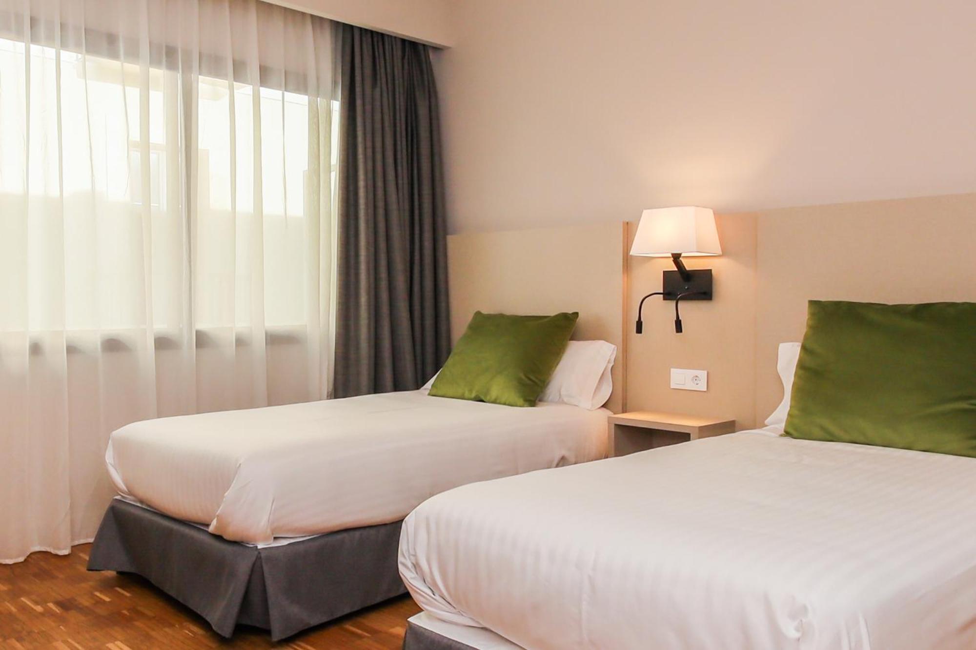 Hotel Lauria Tarragona Habitación foto